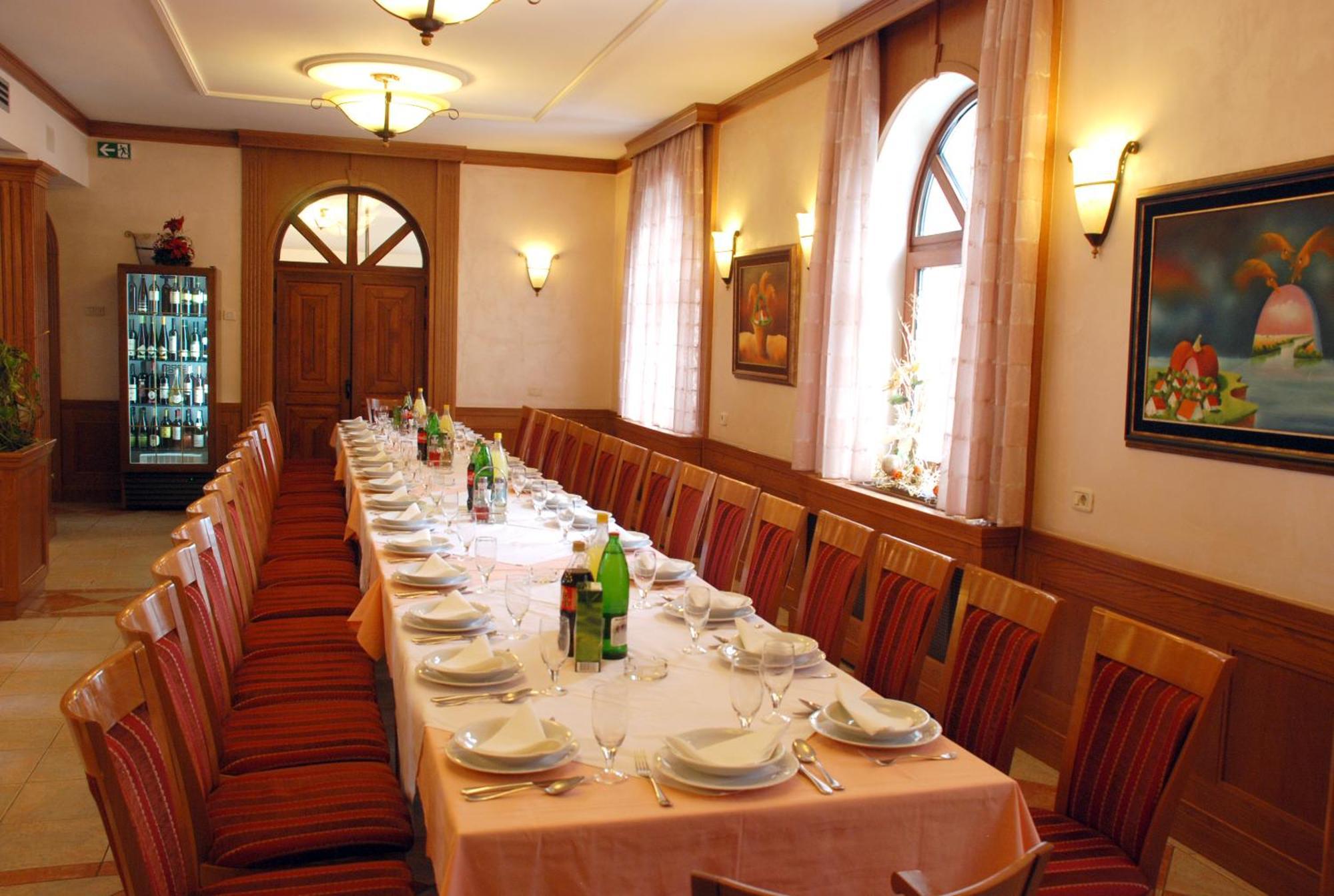 Hotel Sucevic Garni Belgrado Ristorante foto