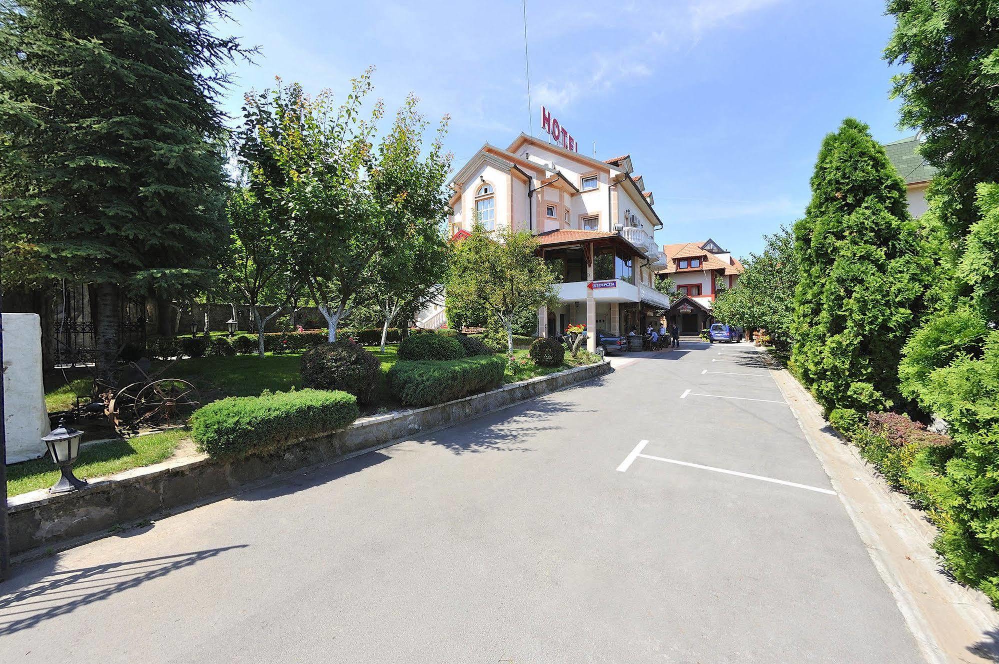Hotel Sucevic Garni Belgrado Esterno foto