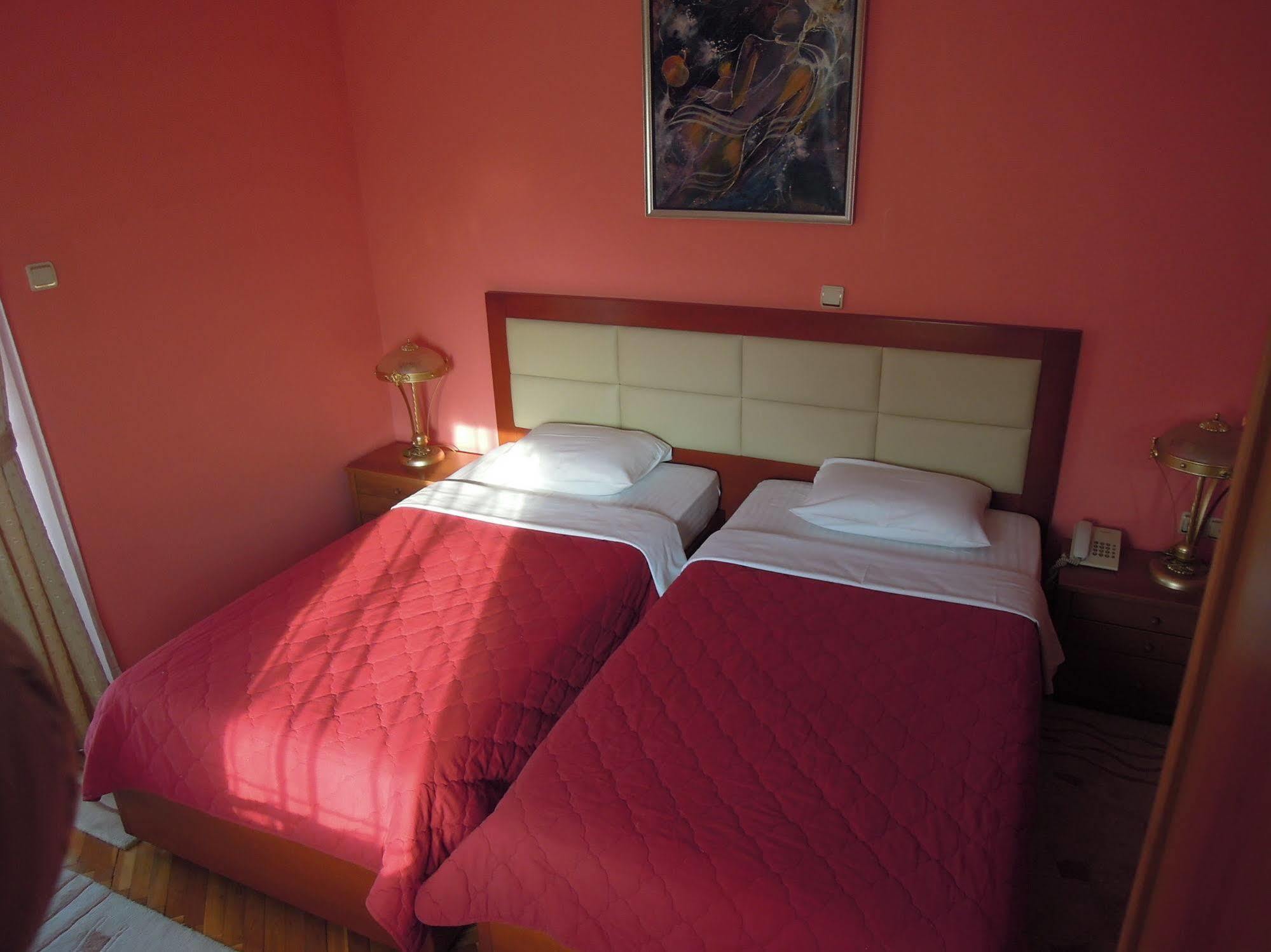 Hotel Sucevic Garni Belgrado Esterno foto