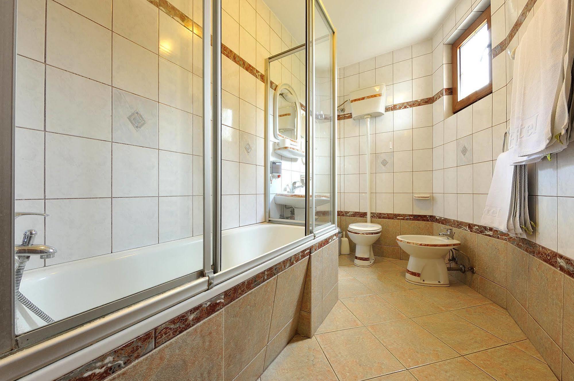 Hotel Sucevic Garni Belgrado Esterno foto