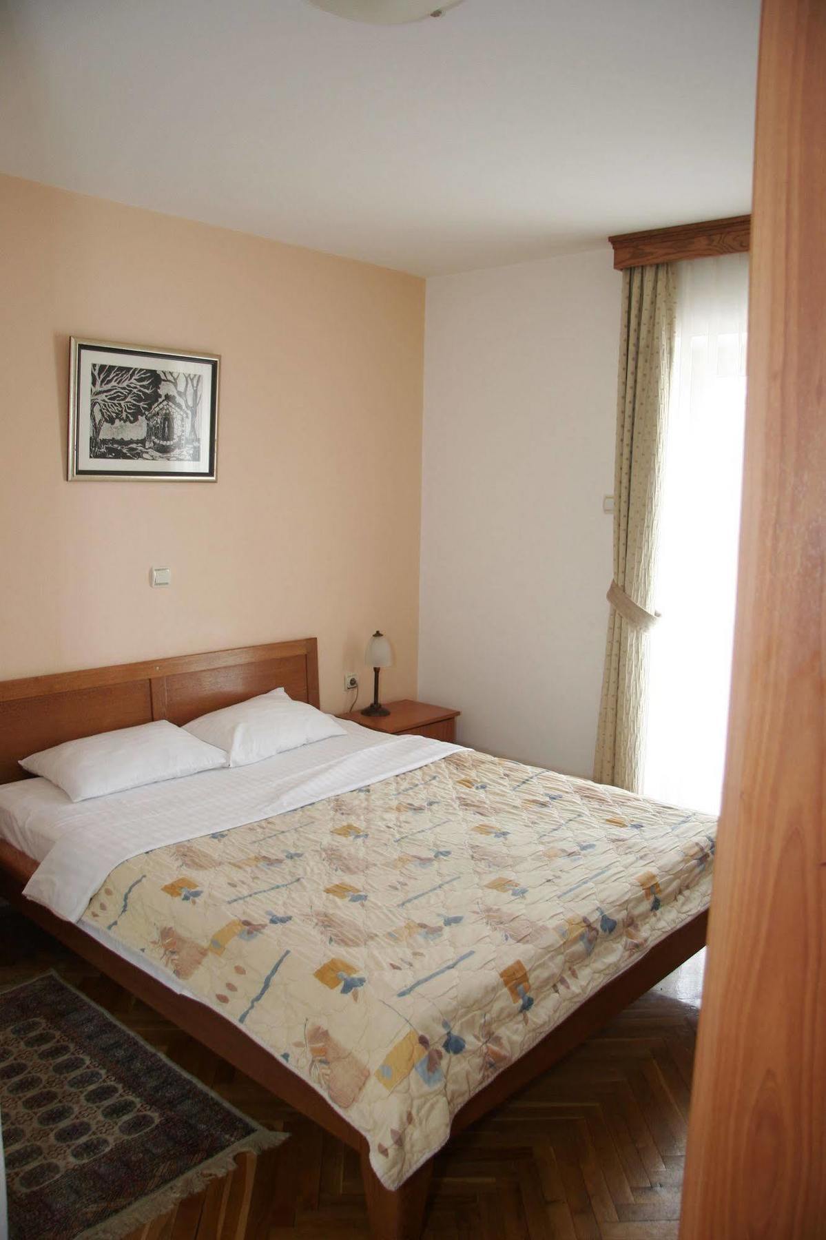 Hotel Sucevic Garni Belgrado Esterno foto