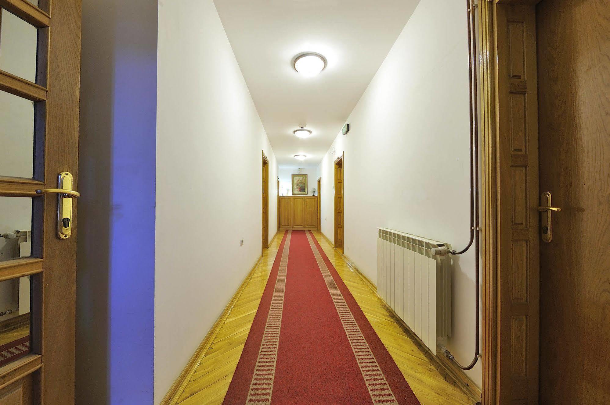 Hotel Sucevic Garni Belgrado Esterno foto