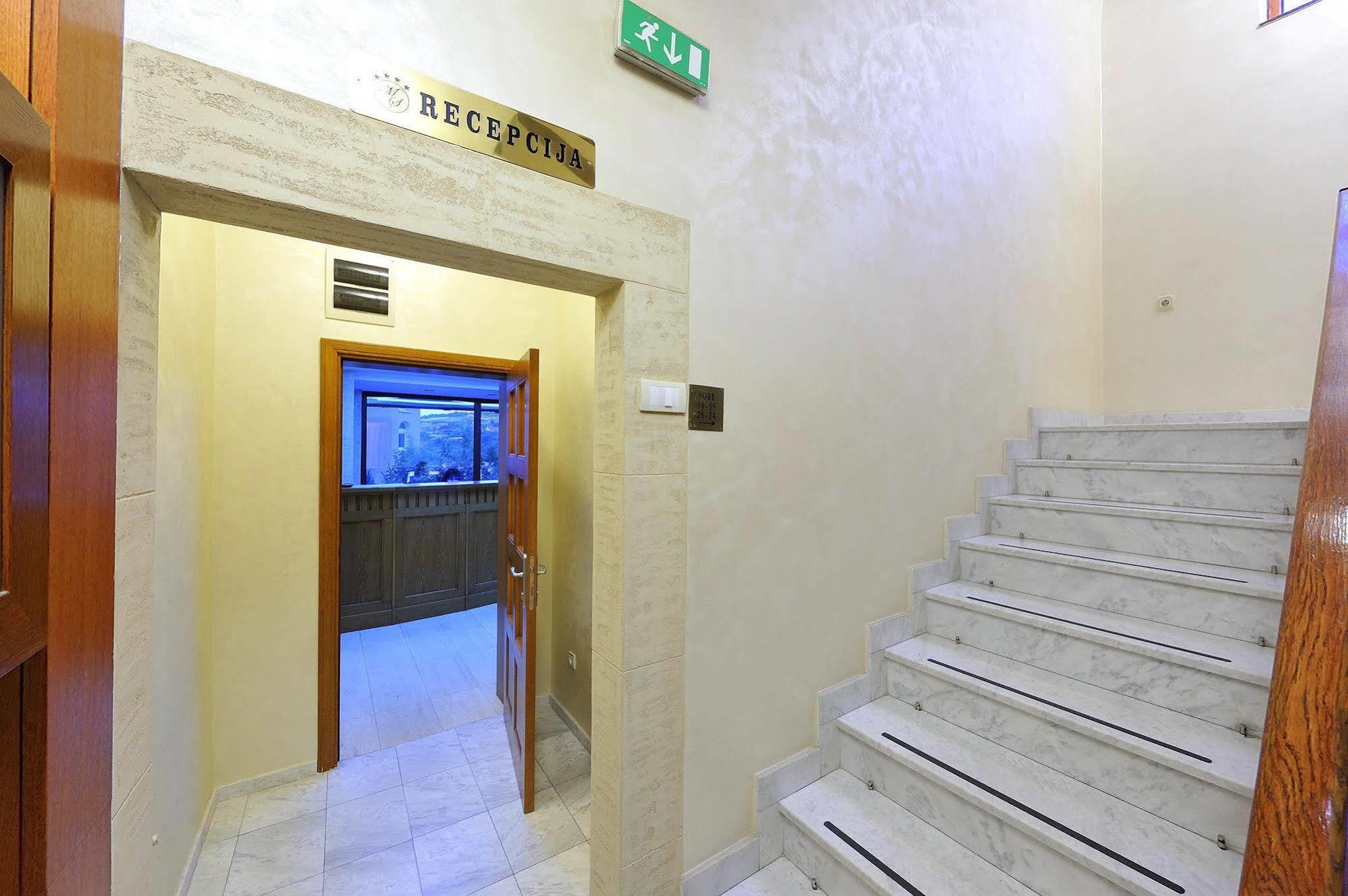 Hotel Sucevic Garni Belgrado Esterno foto