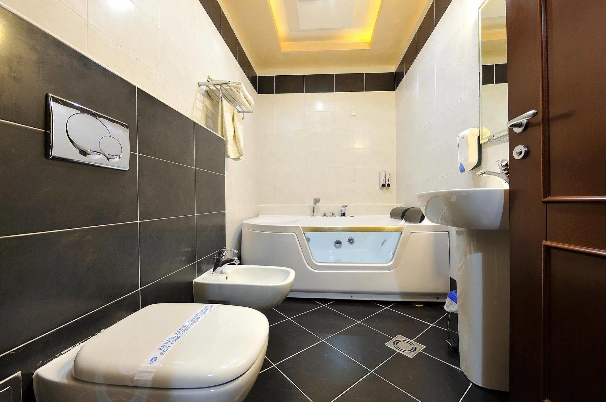Hotel Sucevic Garni Belgrado Esterno foto