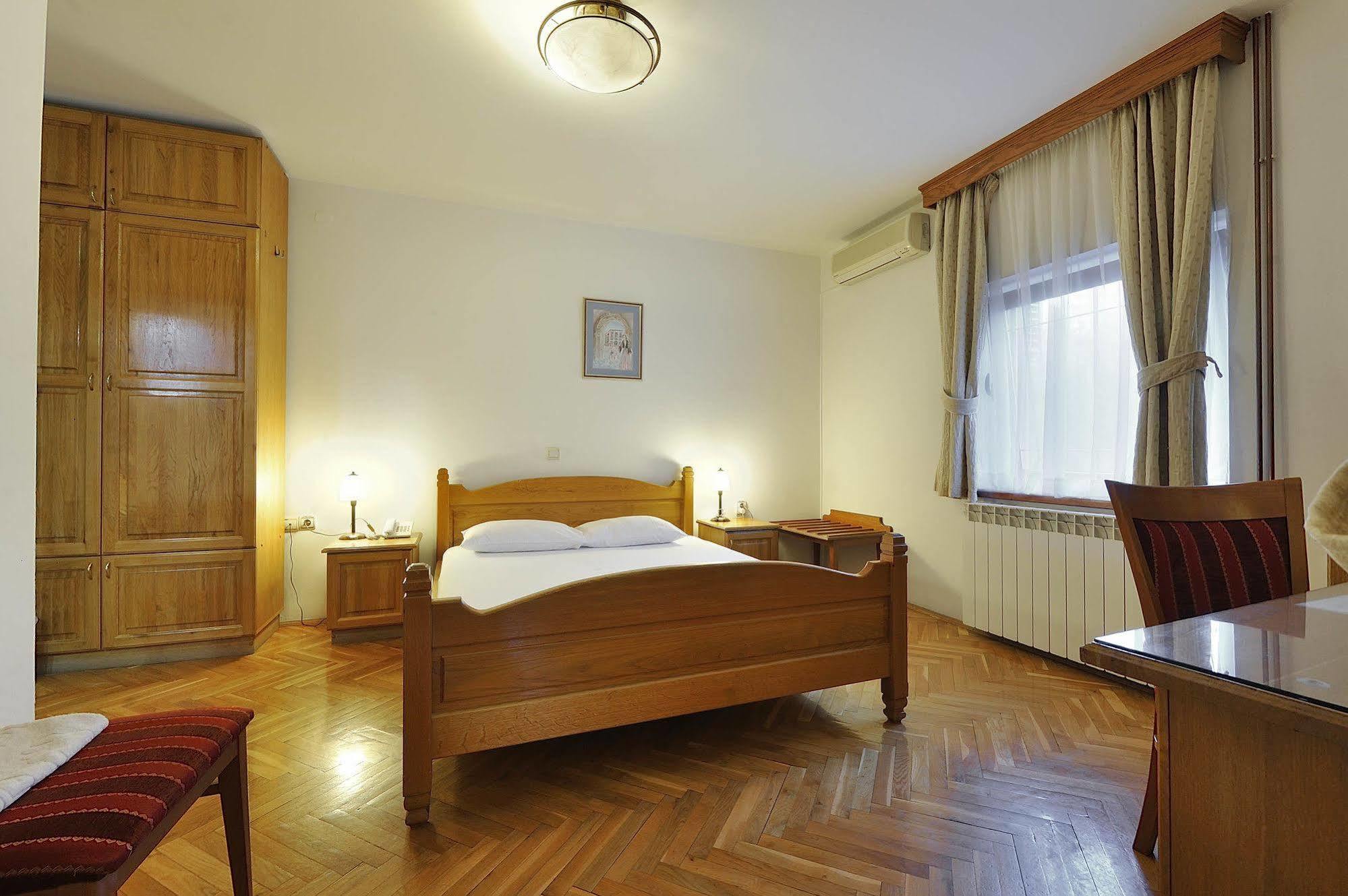 Hotel Sucevic Garni Belgrado Esterno foto